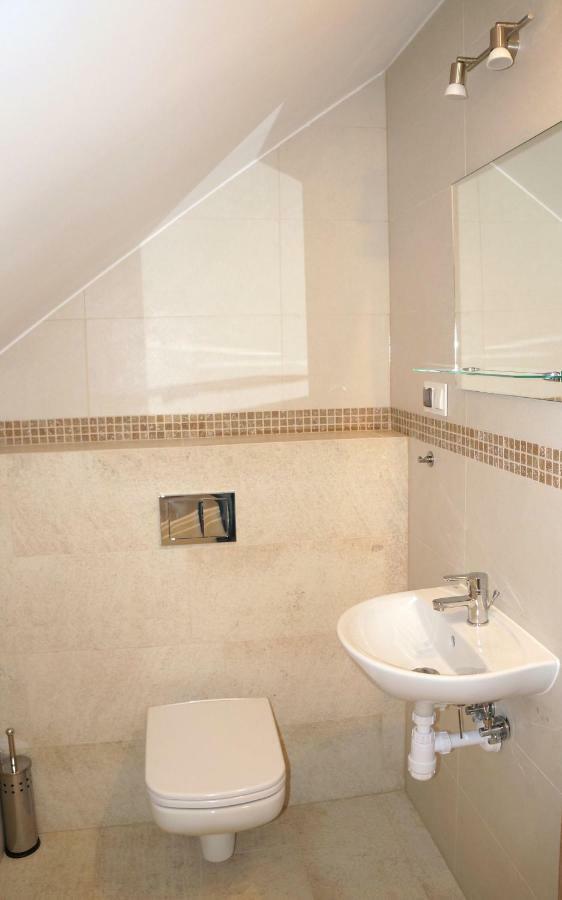 Jaskolka - Pokoje I Apartament Przy Plazy Olštýn Exteriér fotografie