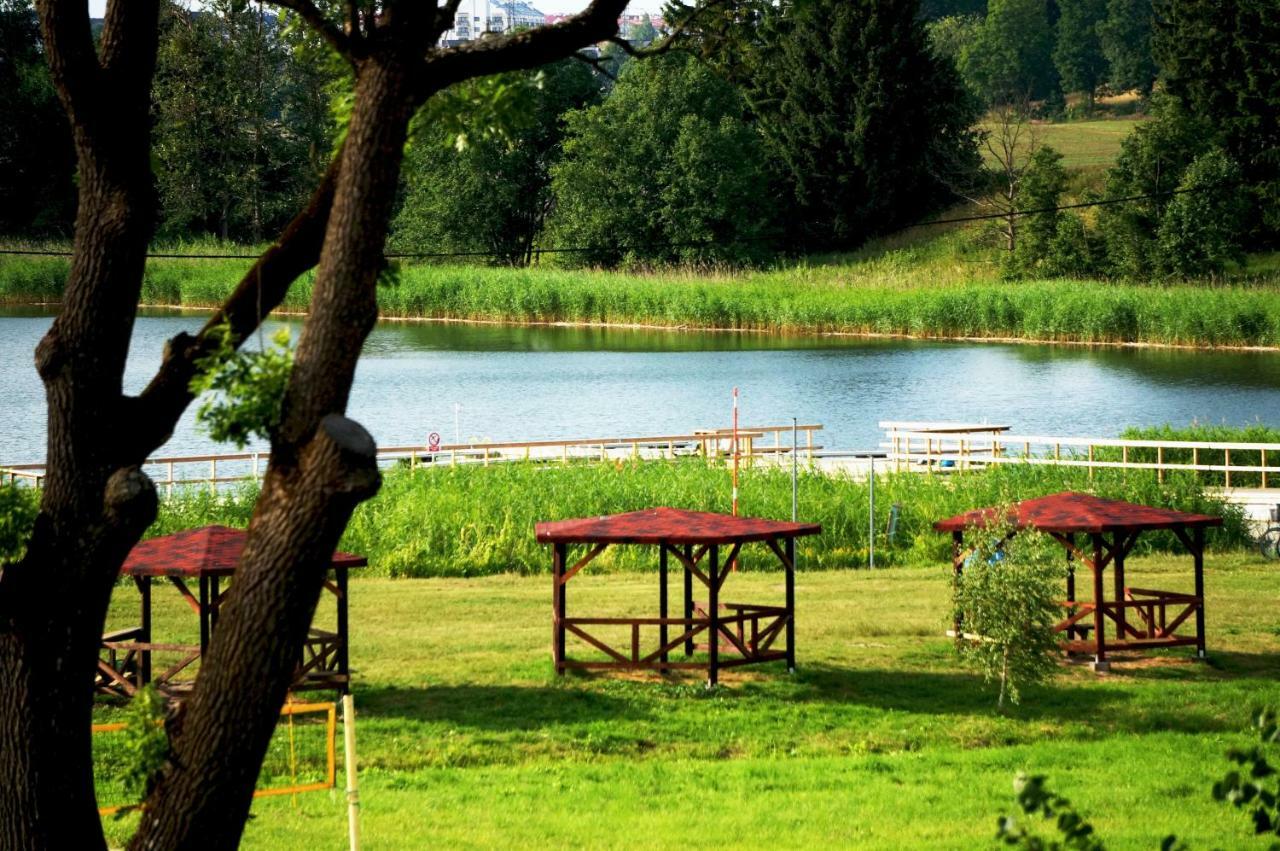 Jaskolka - Pokoje I Apartament Przy Plazy Olštýn Exteriér fotografie