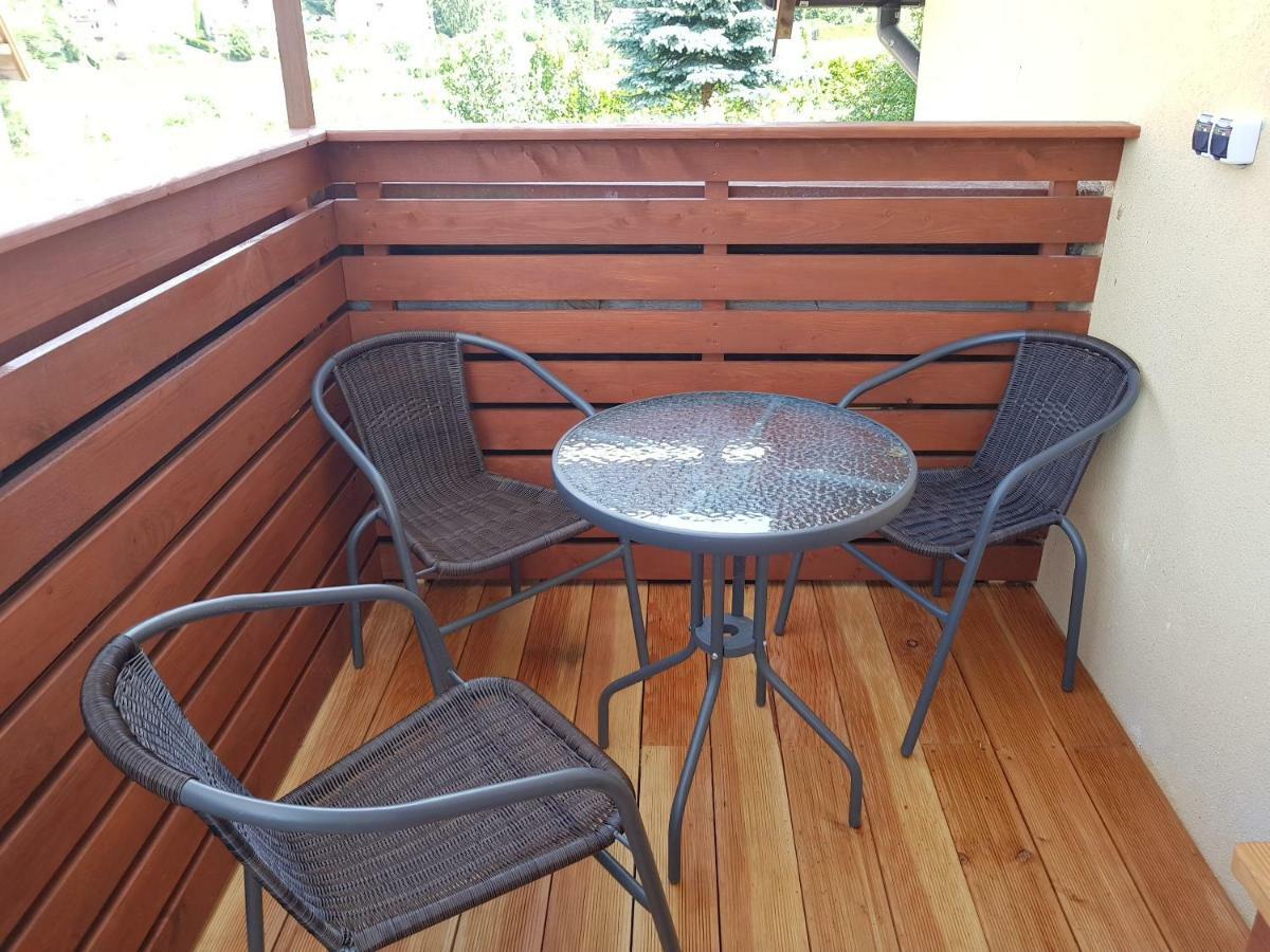 Jaskolka - Pokoje I Apartament Przy Plazy Olštýn Exteriér fotografie