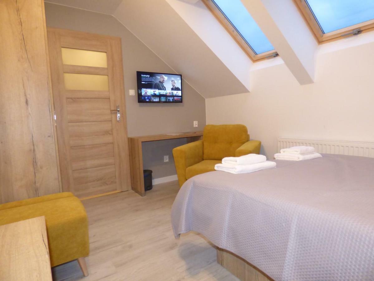 Jaskolka - Pokoje I Apartament Przy Plazy Olštýn Exteriér fotografie