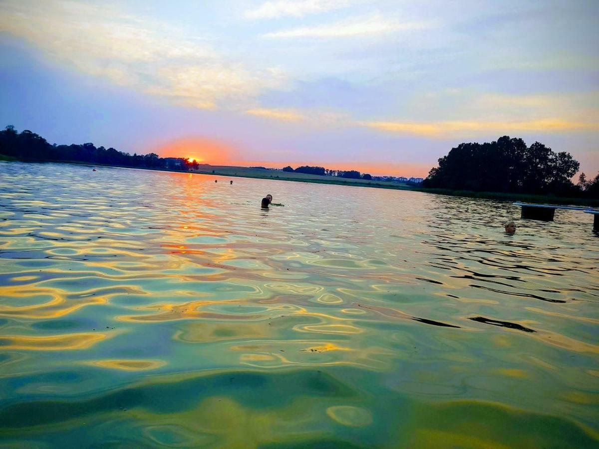 Jaskolka - Pokoje I Apartament Przy Plazy Olštýn Exteriér fotografie