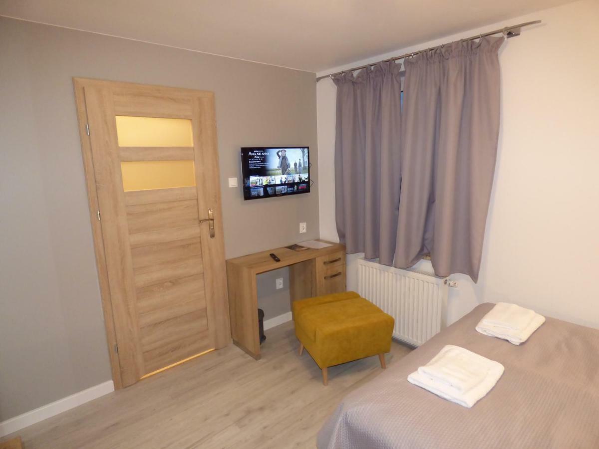 Jaskolka - Pokoje I Apartament Przy Plazy Olštýn Exteriér fotografie